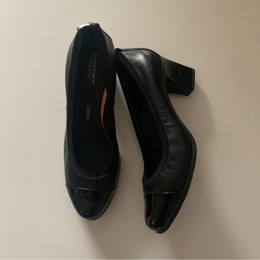 Rockport | Size 10 | Black leather heels | Comfortable + bottom grip | Like new